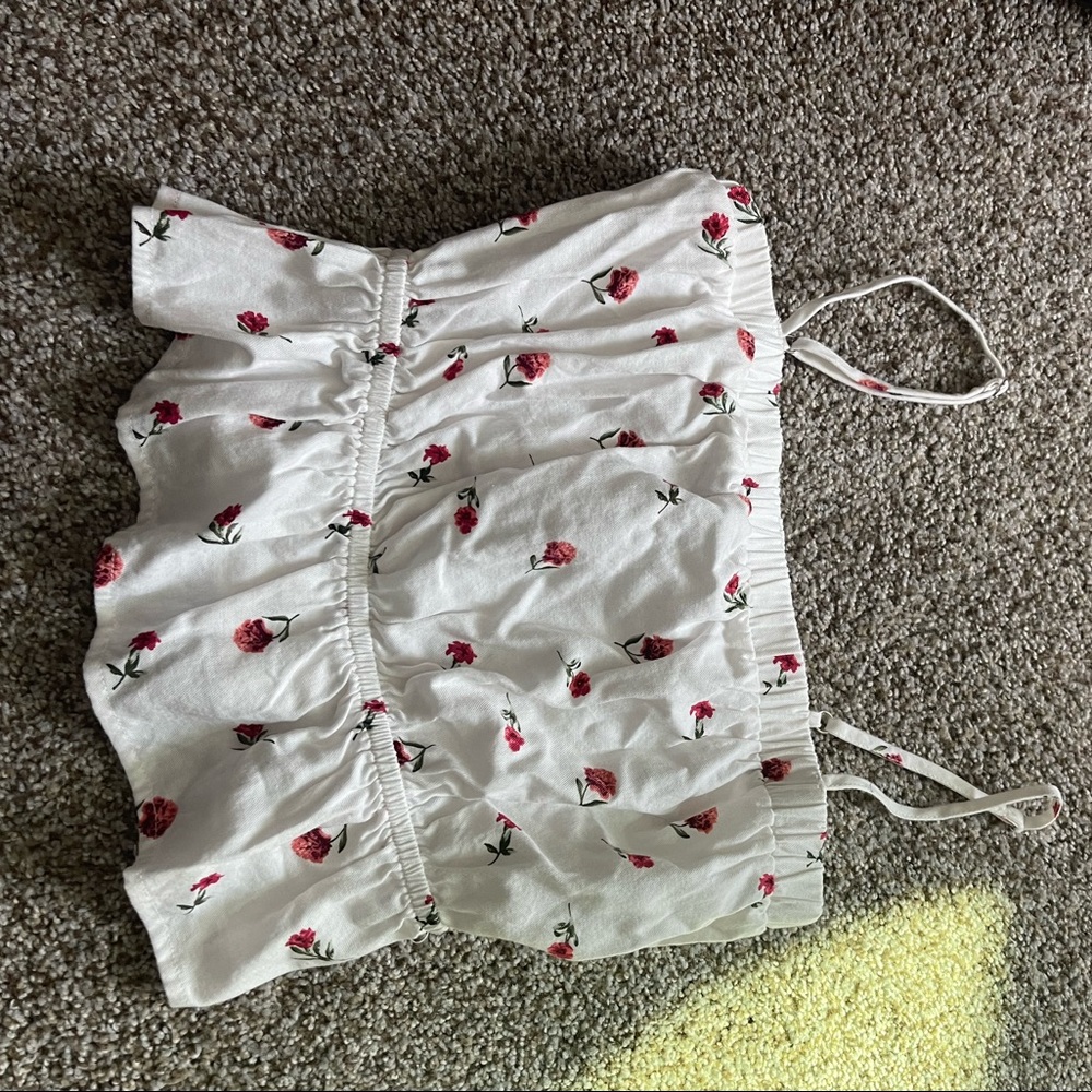 Cropped flower tank top